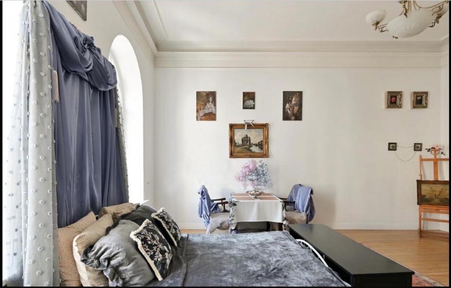 Old Town Art Maria Frou-frou 101 M2 *