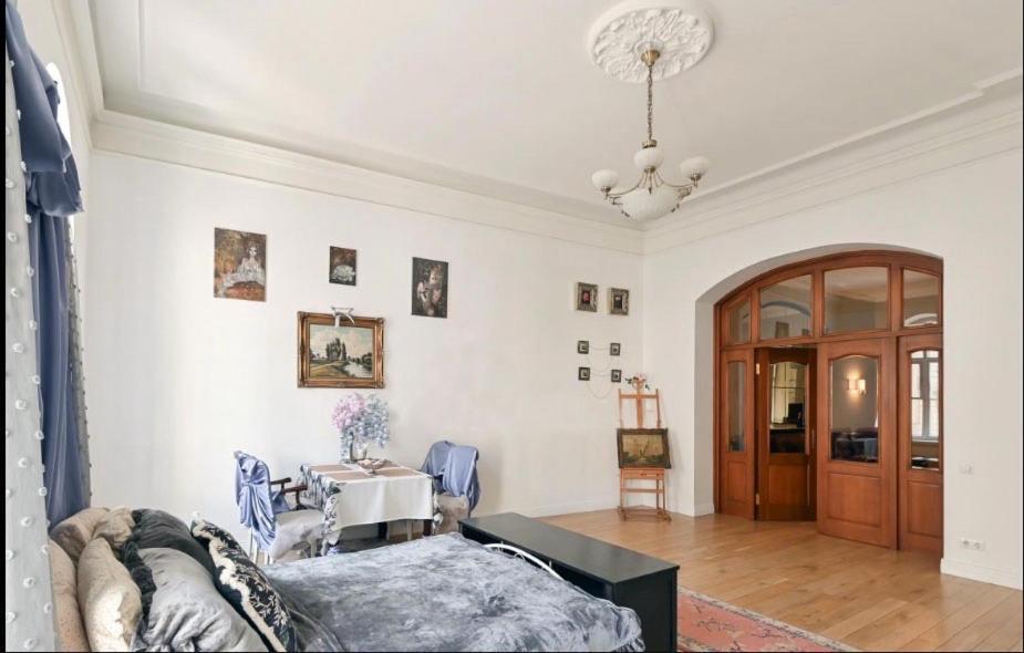 Appartamento Old Town Art Maria Frou-frou 101 M2